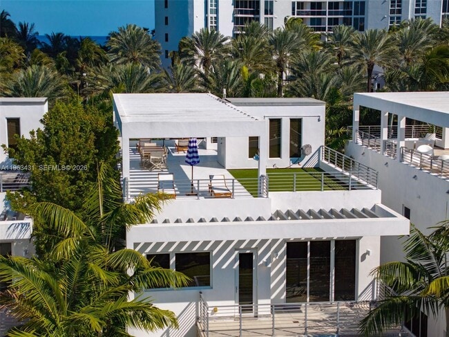 Building Photo - 18935 Atlantic Blvd