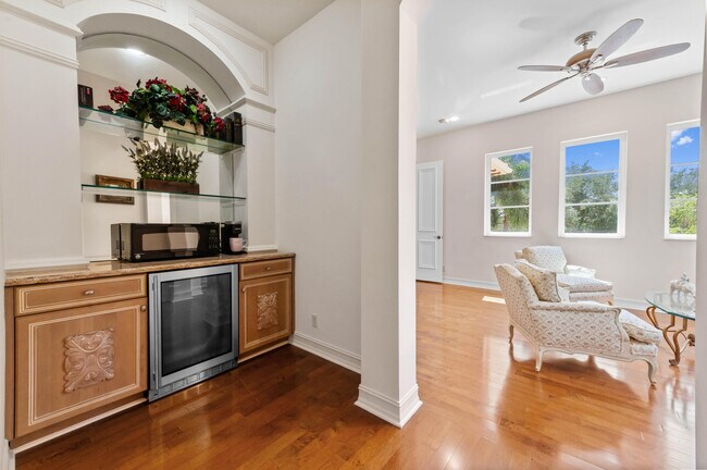 Building Photo - 17665 Middlebrook Way