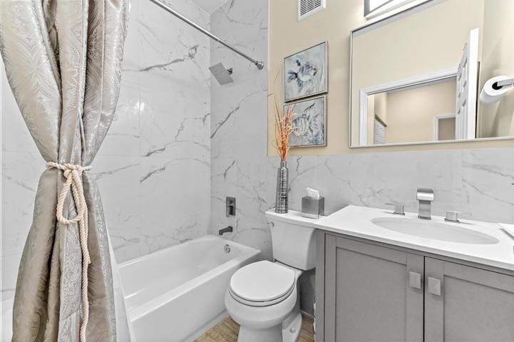 Building Photo - 3043 Grandiflora Dr