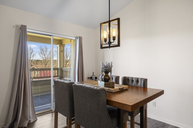 Building Photo - 12762 Ironstone Way