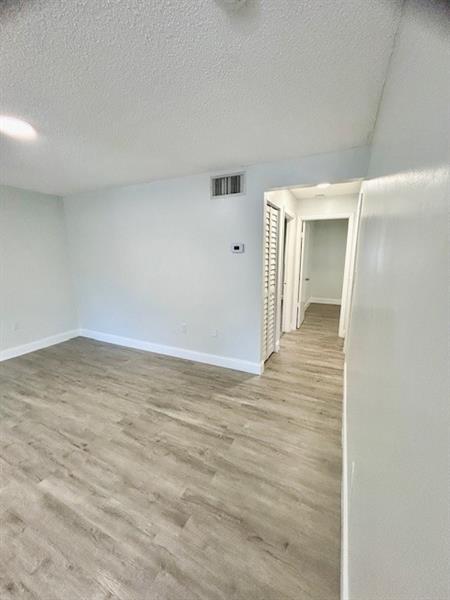 Building Photo - 6601 SW 46th St