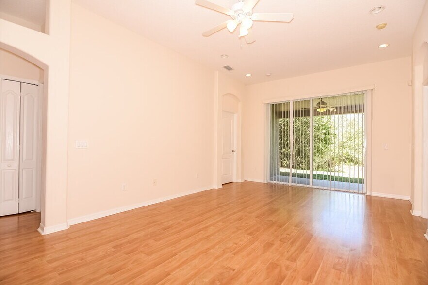 Building Photo - 1101 Rolling Stone Run