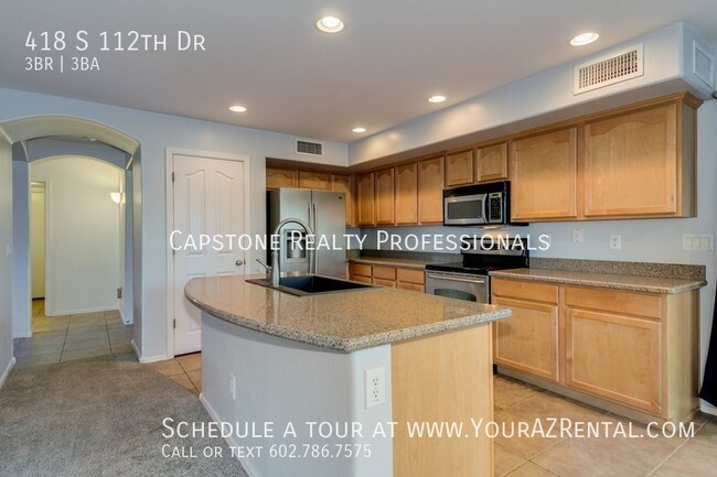 Building Photo - 418 S 112th Dr