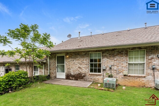 Building Photo - 6445 Son Light Way