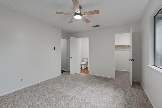 Building Photo - 2616-2618 Audubon Pl