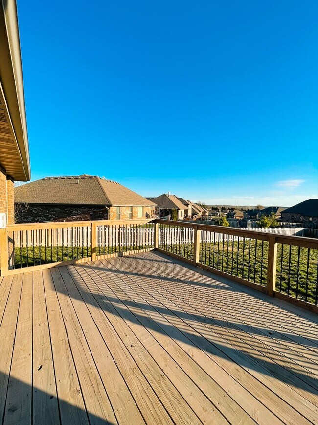 Building Photo - Pre-Leasing for May - Wild Horse Luxury,  Newer,  4 Bed Room, 3 Car Garage