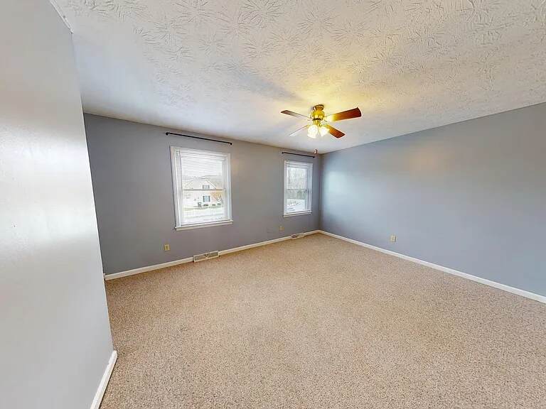 Bedroom - 103 Mayfield Dr