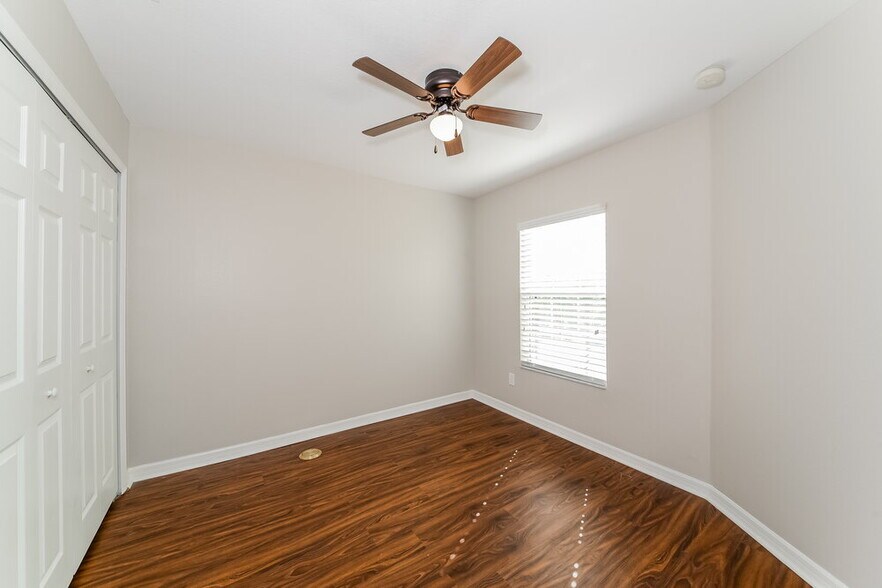 Building Photo - 11510 84th St Cir E