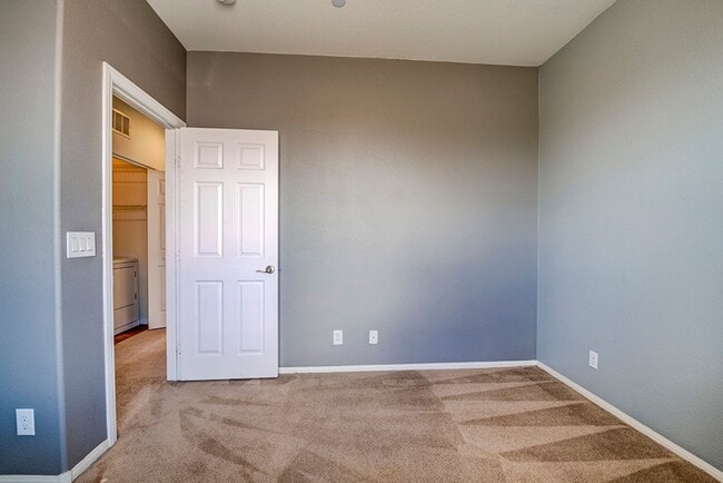 Building Photo - Status: Accepting Applications