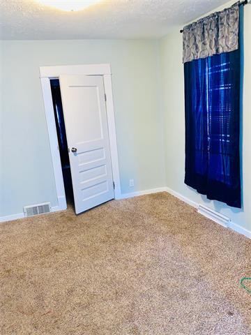 Building Photo - 1353 E Dayton St