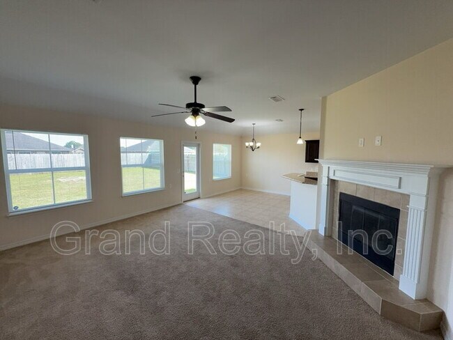 Building Photo - 5800 Glenby Ct