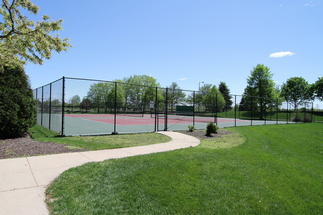 Building Photo - 2554 Dickens Dr