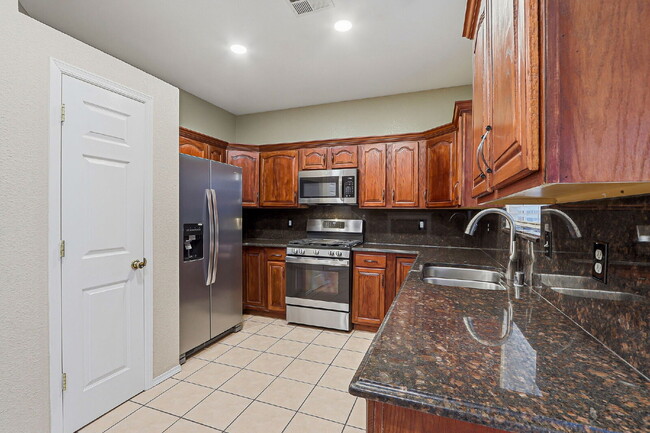 Building Photo - For Rent – 3 Bedroom, 2.5 Bath Home with Mountain Views & Refrigerated Air
