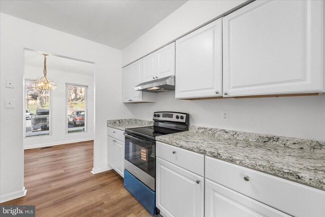 Building Photo - 6911 Cipriano Woods Ct