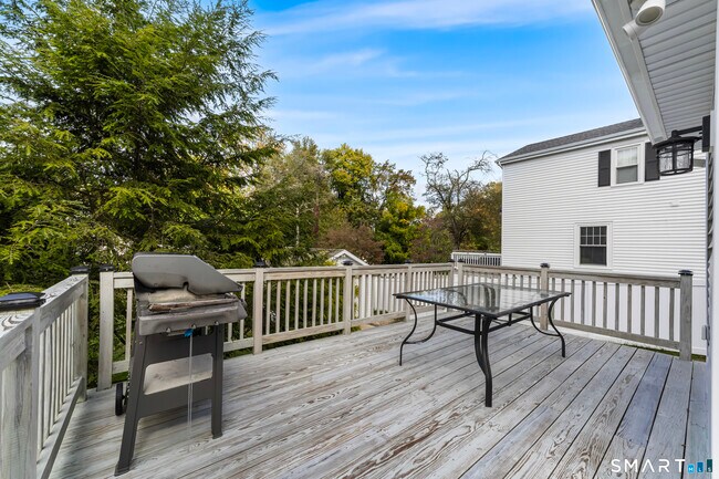 Building Photo - 3 Park Pl