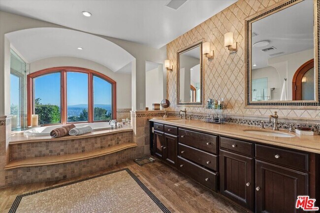 Building Photo - 1740 Carla Ridge