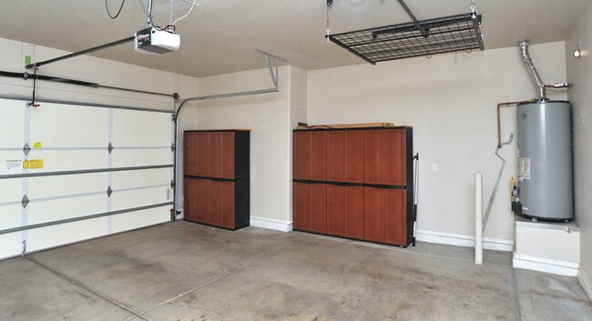 Building Photo - 4 Bedroom, 2.5 Bathroom in Oro Valley