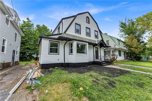 Building Photo - 3186 E 137th St