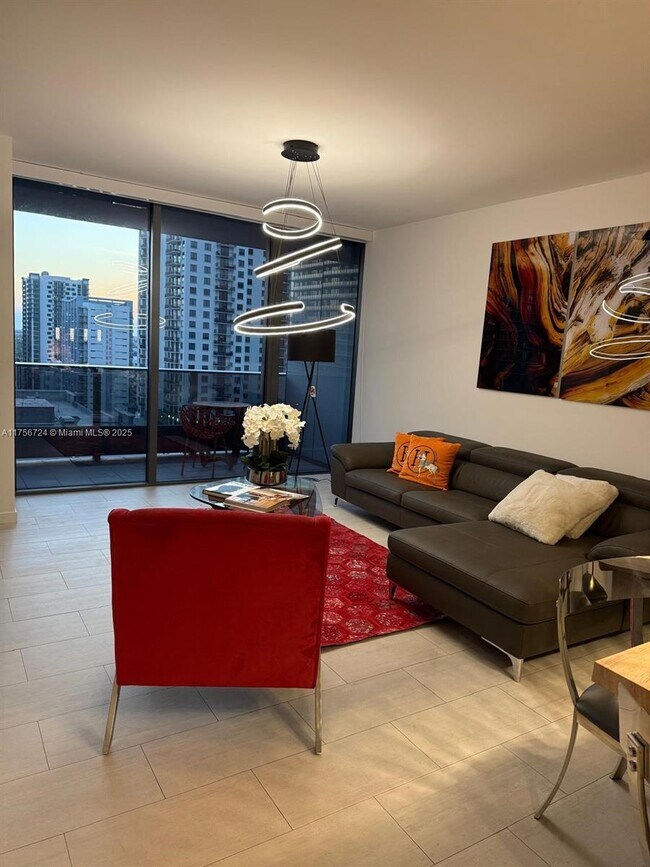 Building Photo - 1000 Brickell Plaza