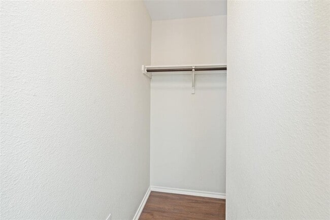 Building Photo - 1616 Windy Park Ct