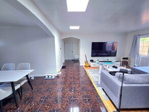 Building Photo - 2946 E 29th St