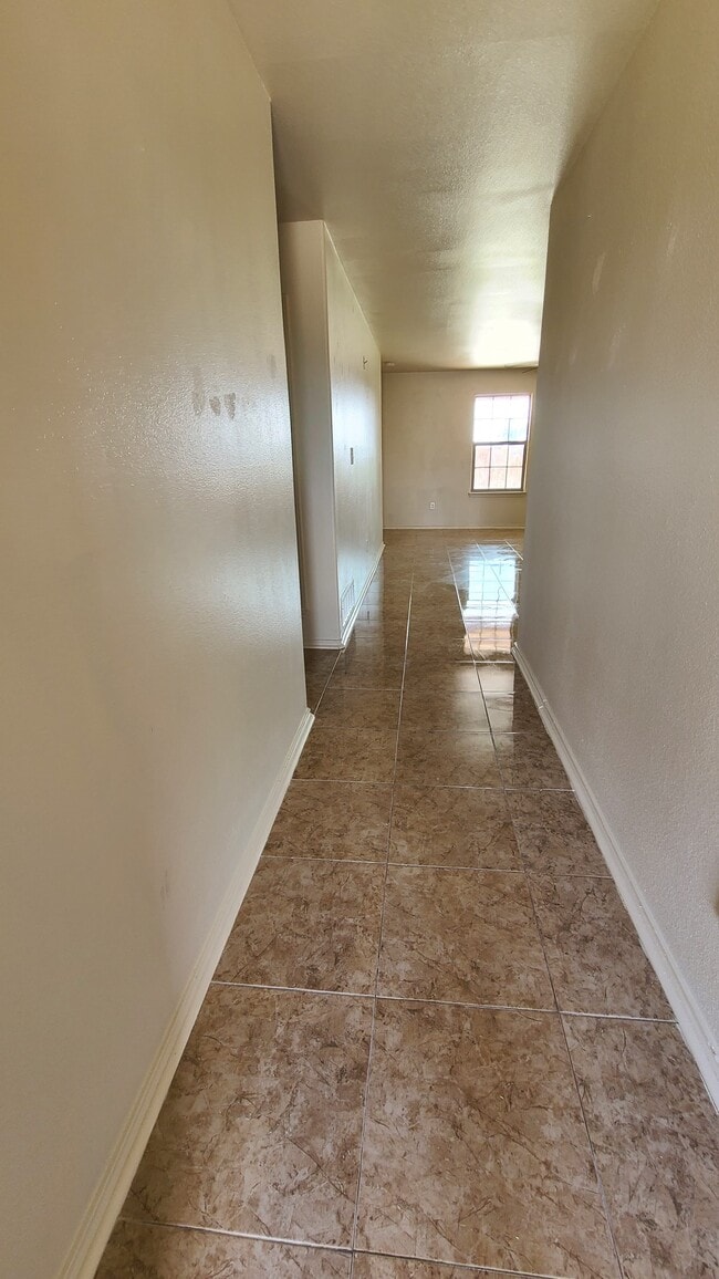 Building Photo - 2007 89th St