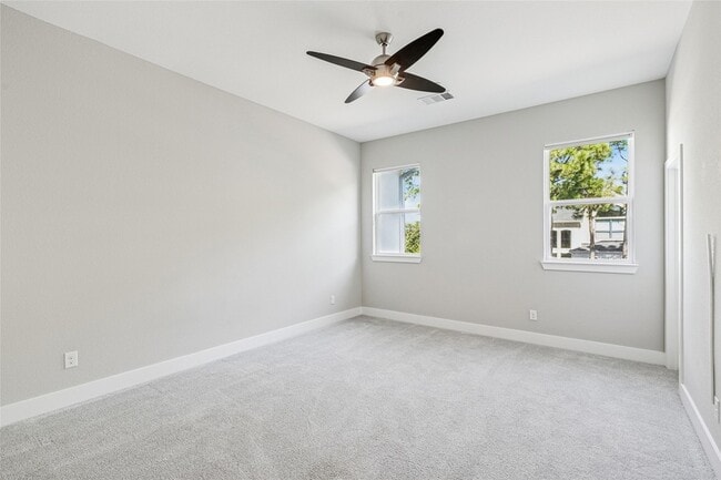 Building Photo - 916 Savannah Trl