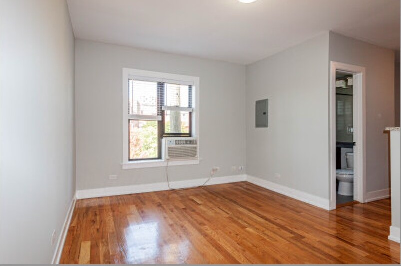 Building Photo - 2909 N Mildred Ave