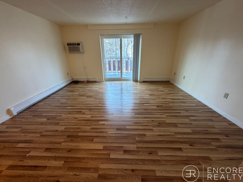 Building Photo - 79 Sutherland Rd