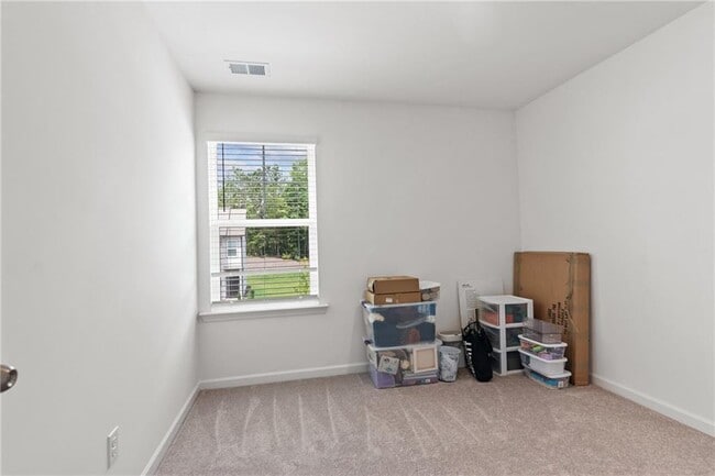 Building Photo - 10011 Deerhaven Pkwy