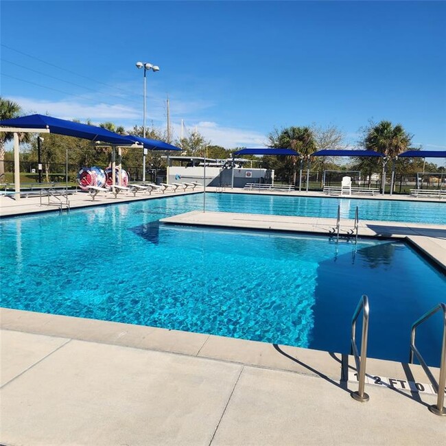 Building Photo - 634 Llama Dr