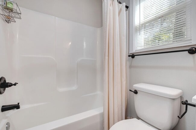 Building Photo - 70 Fonigan Rd