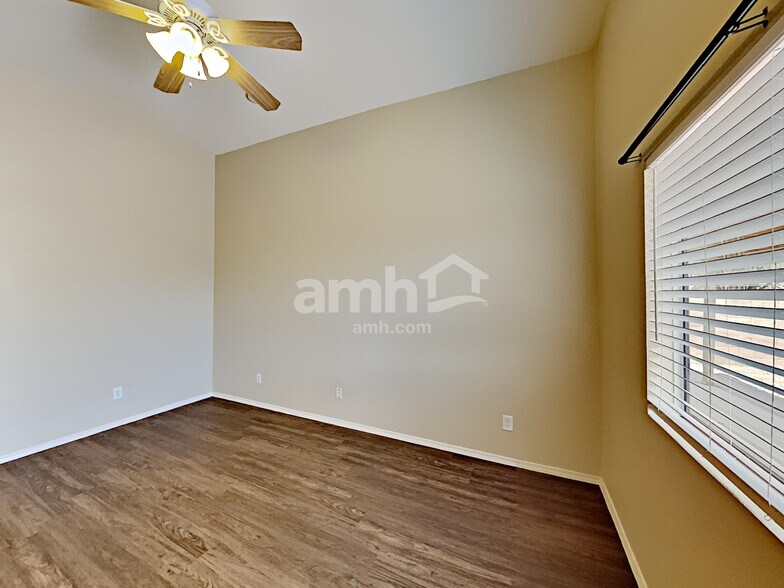Building Photo - 7049 E Strike Eagle Way