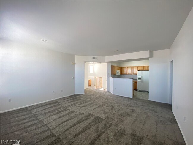 Building Photo - 8555 W Russell Rd