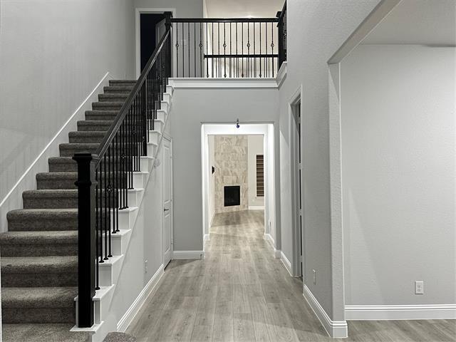 Building Photo - 2124 Esher Dr