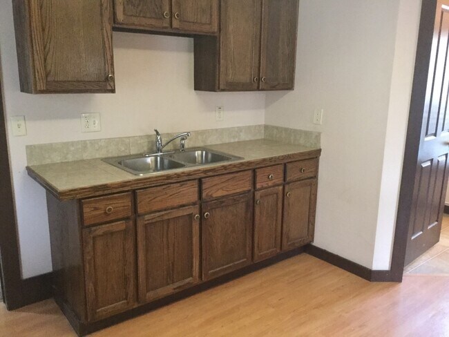 Building Photo - 1749 N Franklin Pl