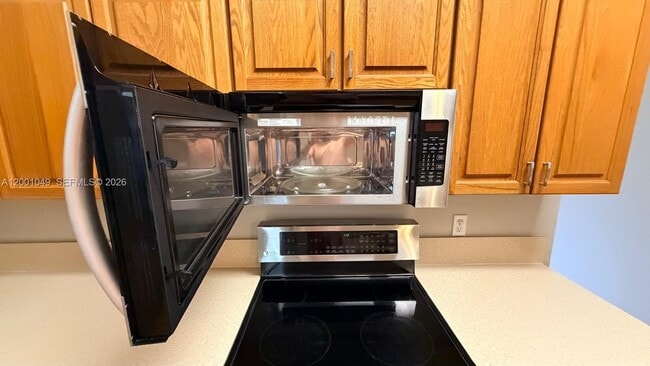 Building Photo - 11540 NW 27th Ct