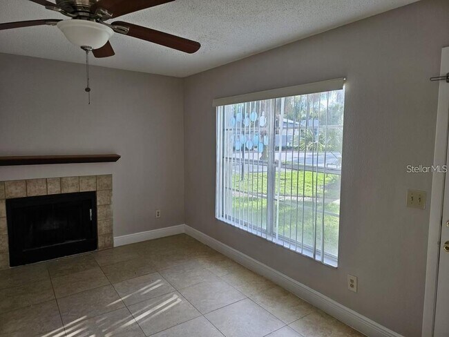 Building Photo - 801 Northlake Dr