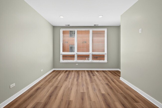 Building Photo - 1151 W Washington Blvd