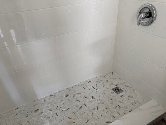 Building Photo - 1403 Wharf Ln