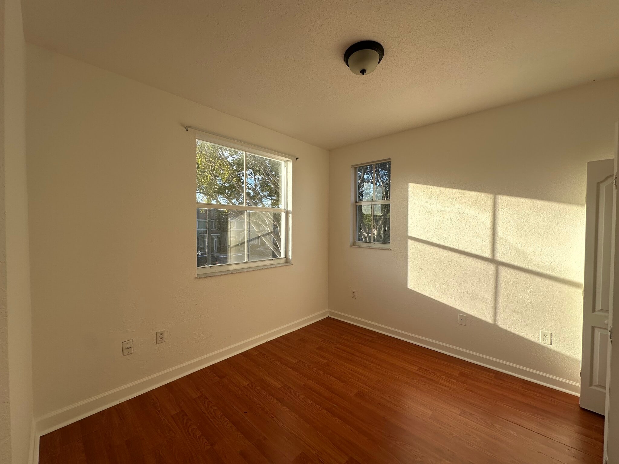 Building Photo - 2755 SE 16th Ave