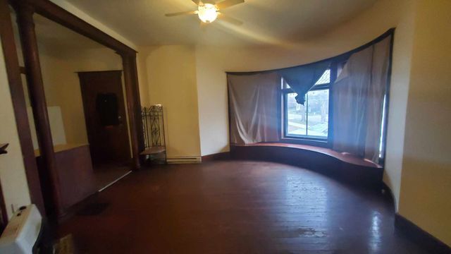 Building Photo - 340 S Ohio St