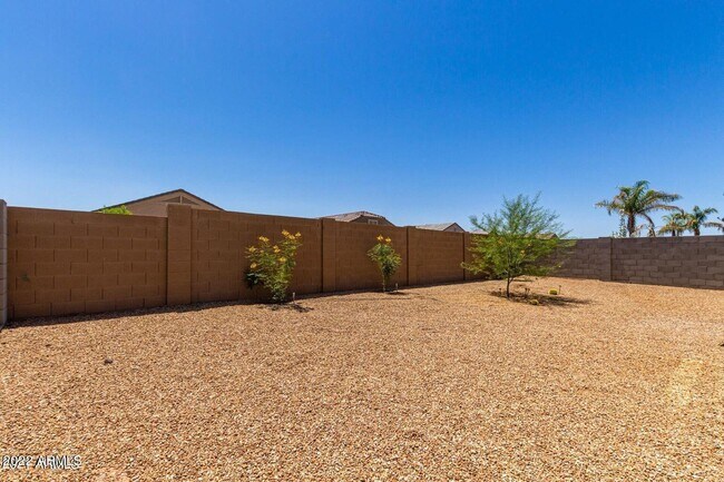 Building Photo - 2413 E San Gabriel Trail
