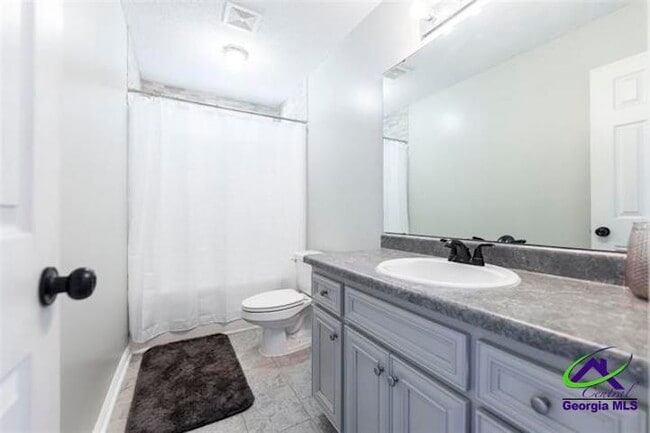 Building Photo - 104 Brittland Dr