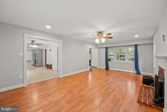 Building Photo - 3816 Irongate Ln