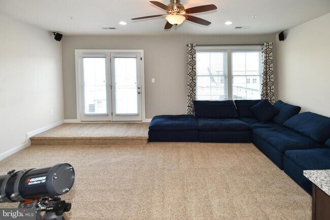 Building Photo - 409 Hydrangea Place