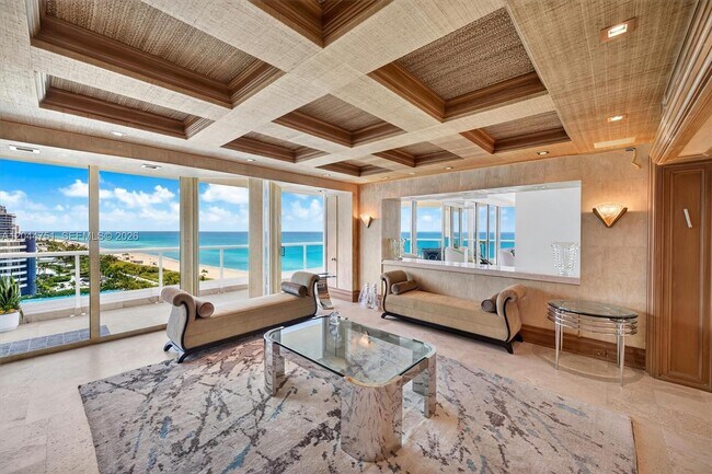 Building Photo - 5025 Collins Ave