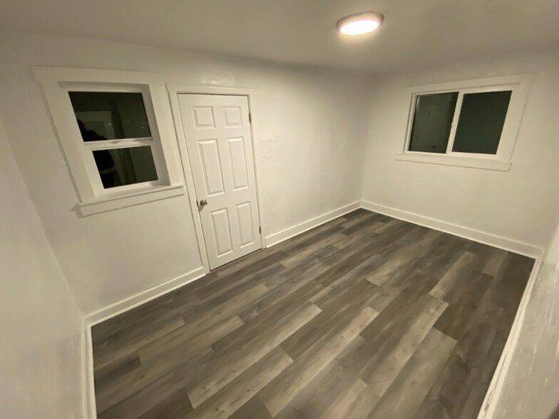 Building Photo - 635 23rd St