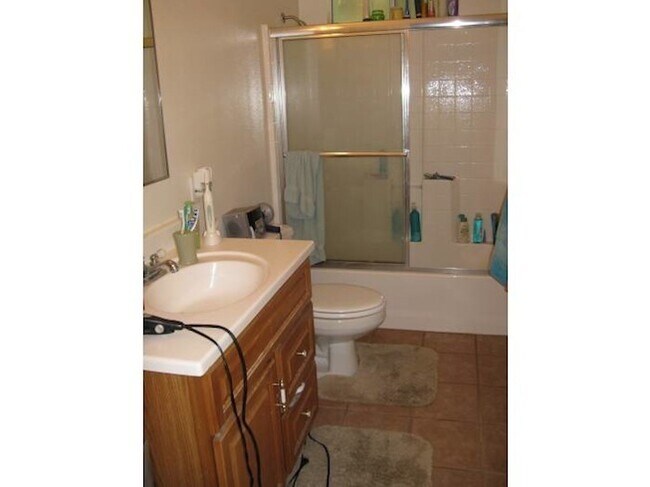 Building Photo - Spacious 4BR Canyon-View Home Near SDSU