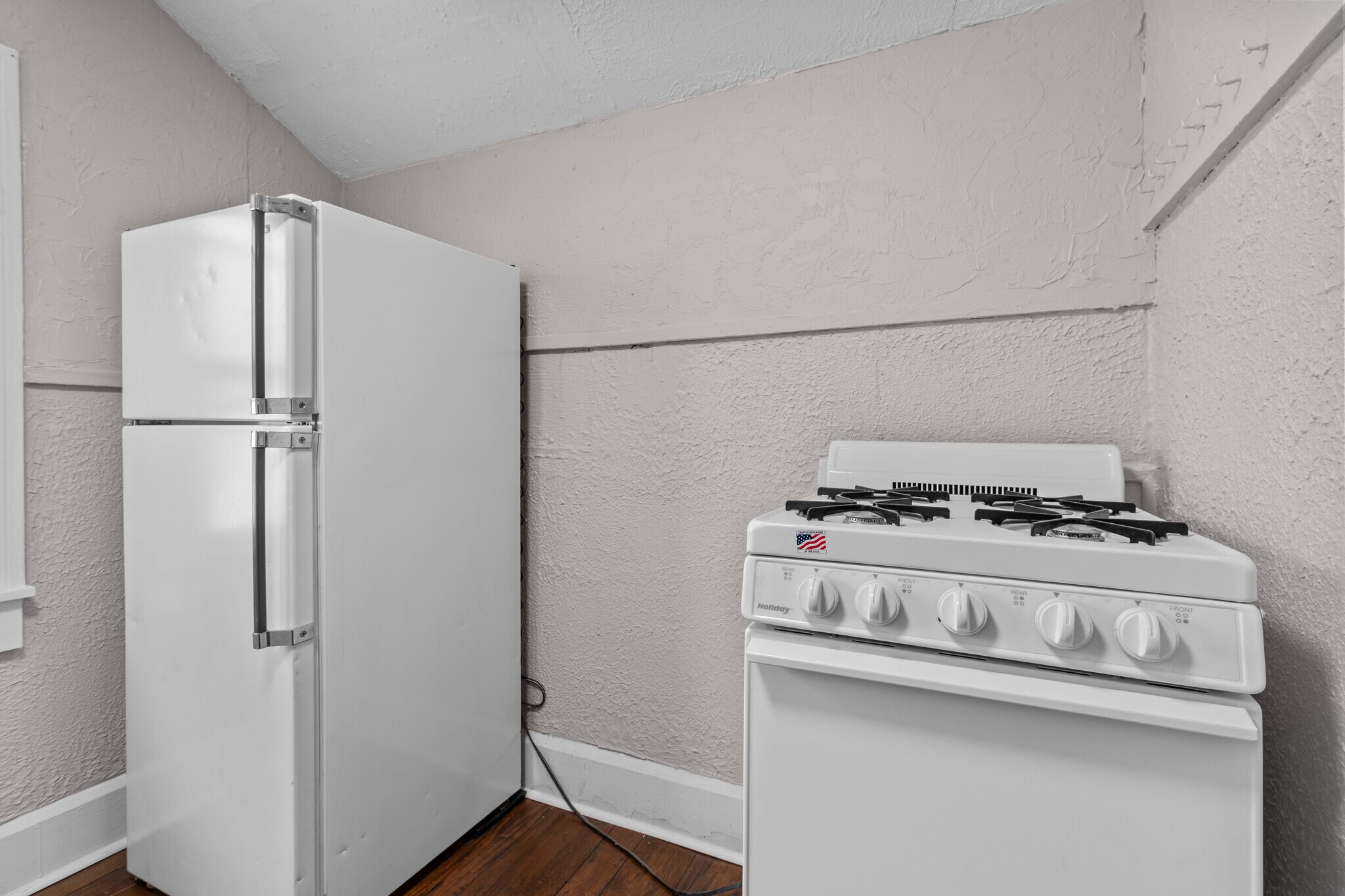 Building Photo - 1412 Arrow Ave